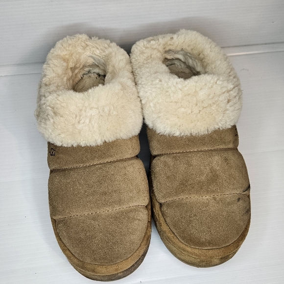 UGG Shoes - UGG Tazzlita Platform Slippers Size 8